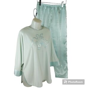 Vintage mint green pajamas bat wing satin and velour night outfit loungewear